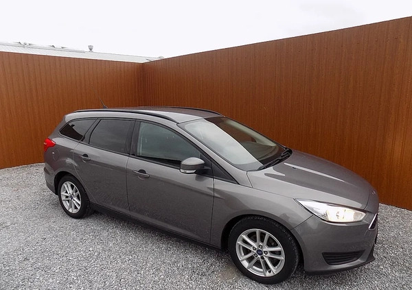 Ford Focus cena 29900 przebieg: 168000, rok produkcji 2016 z Ryki małe 379